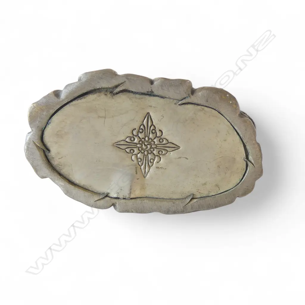 Chinese/Tibetan Vaiśravaṇa white metal alloy figure, Image 1++